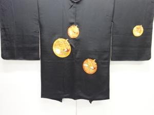 丸紋に花蝶模様刺繍絵羽織